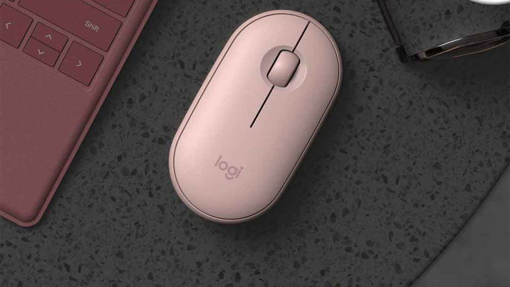 Logitech M350 mouse, a modern and efficient choice among the best keyboards and mice.