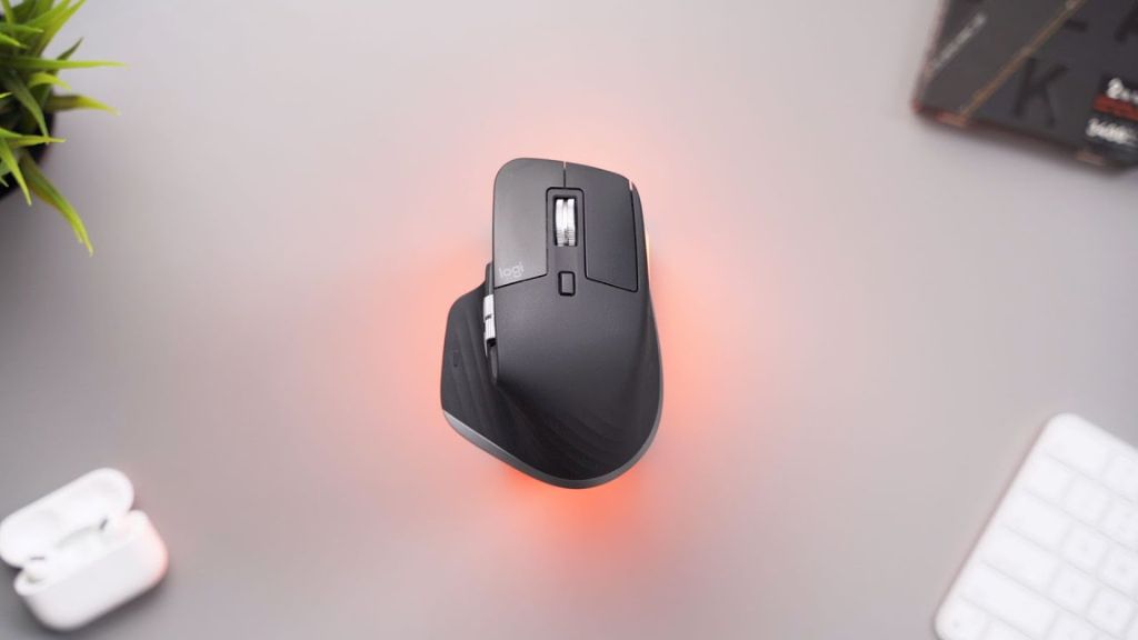 MX Master 3S mouse, a powerful and efficient choice among the best keyboards and mice.