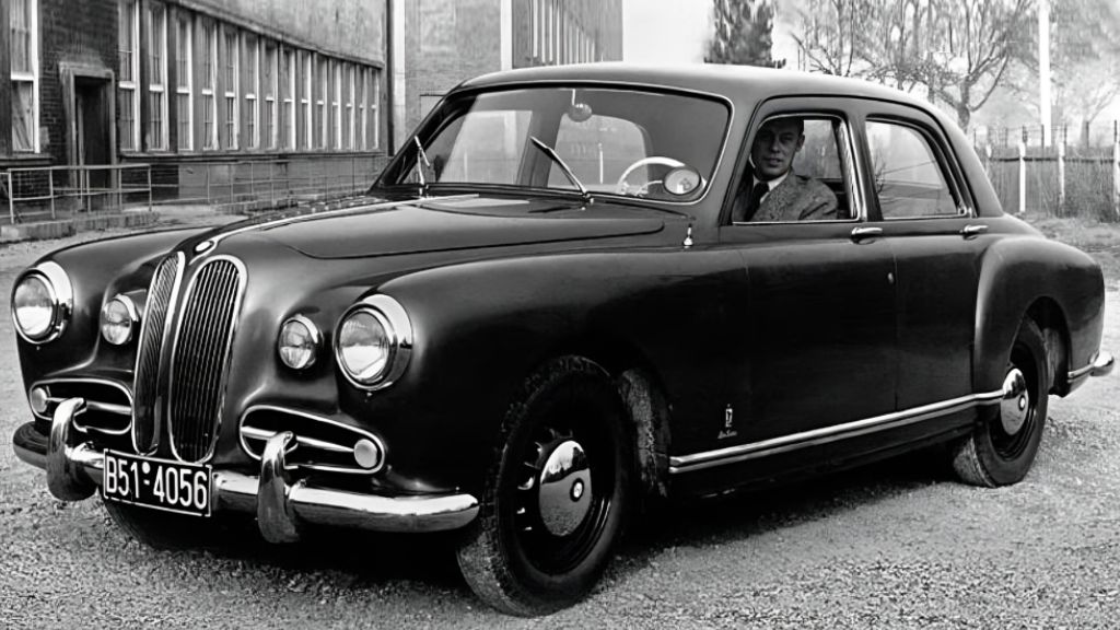 BMW 501 model – A picture of the luxury sedan with a classic design.