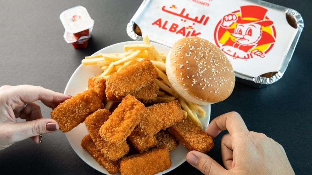 Albaik vs KFC: A comparative analysis in terms of taste, price, and quality.