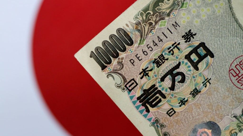 Depicting the reasons behind the current decline of the Japanese yen.