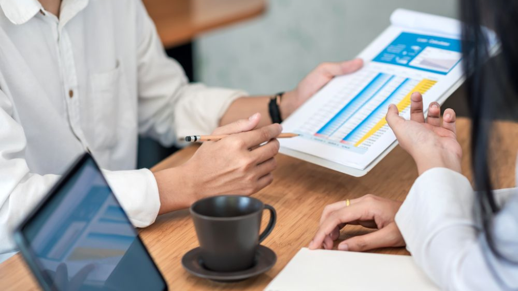 ডিজিটাল স্টার্টআপ বিকাশ: এমএফএস খাতে বাংলাদেশের সাফল্যের প্রতীক।